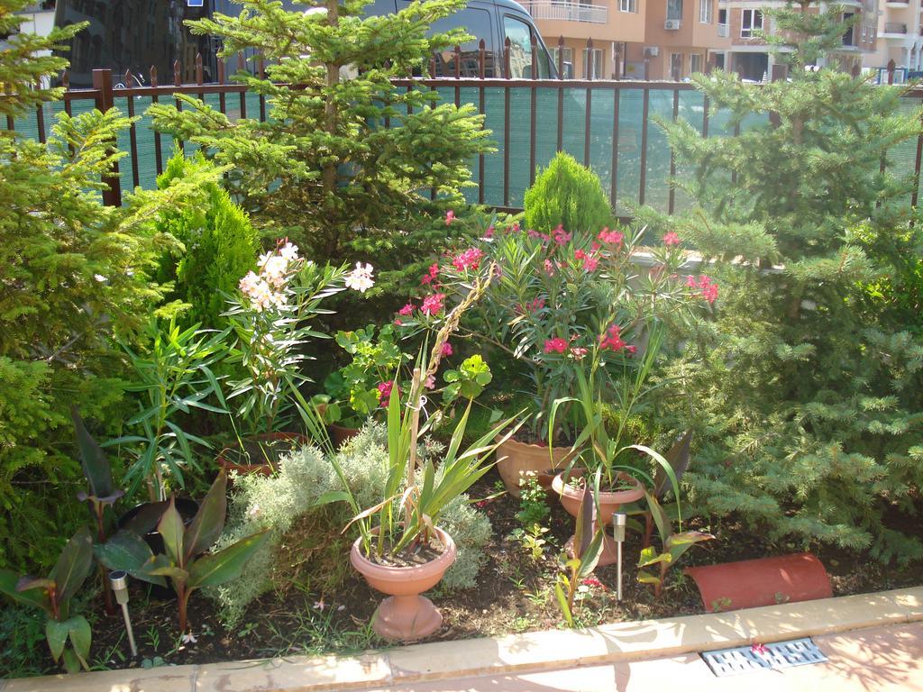 Summer Breeze Apartments Sunny Beach Exterior foto
